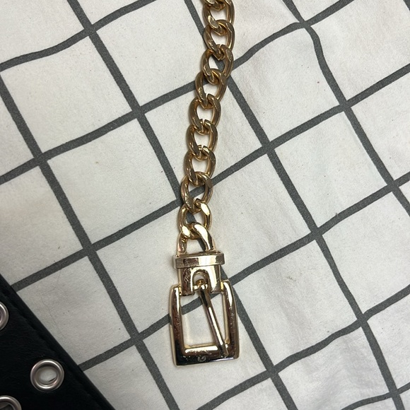 Kit of 5 belts for a person that usually wear small/medium - Picture 4 of 5